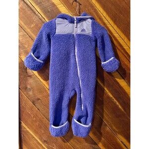 Snozu snow suit size 24 months. Toddlers girls